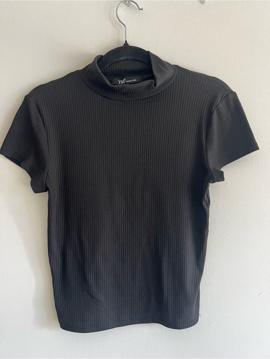 YMI Tops - YMI Black Ribbed Mock Neck Short Sleeve Tee